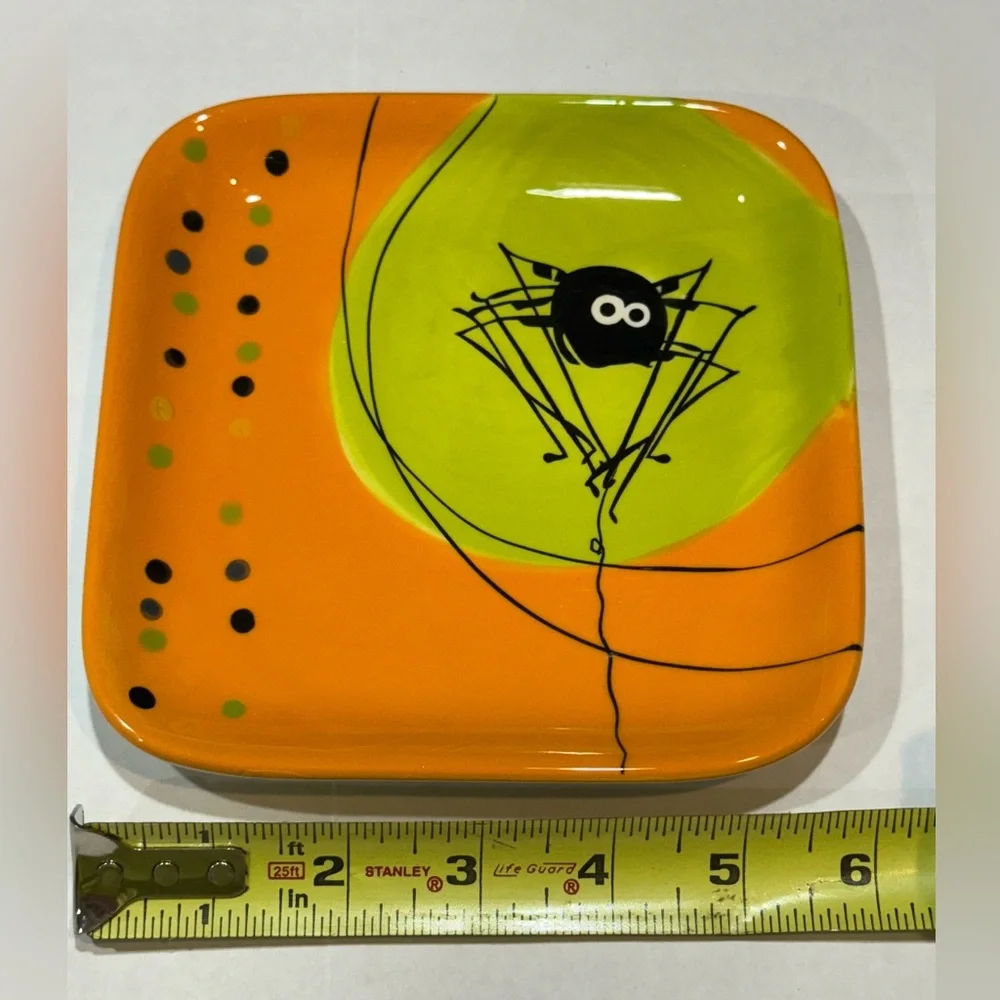 Sur La Table - Set of 4 - Halloween Plates